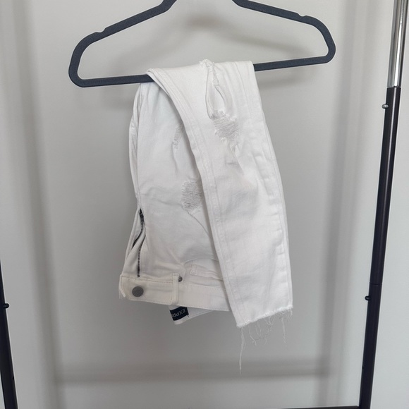 White stylish skinny jeans with rips - Picture 2 of 6